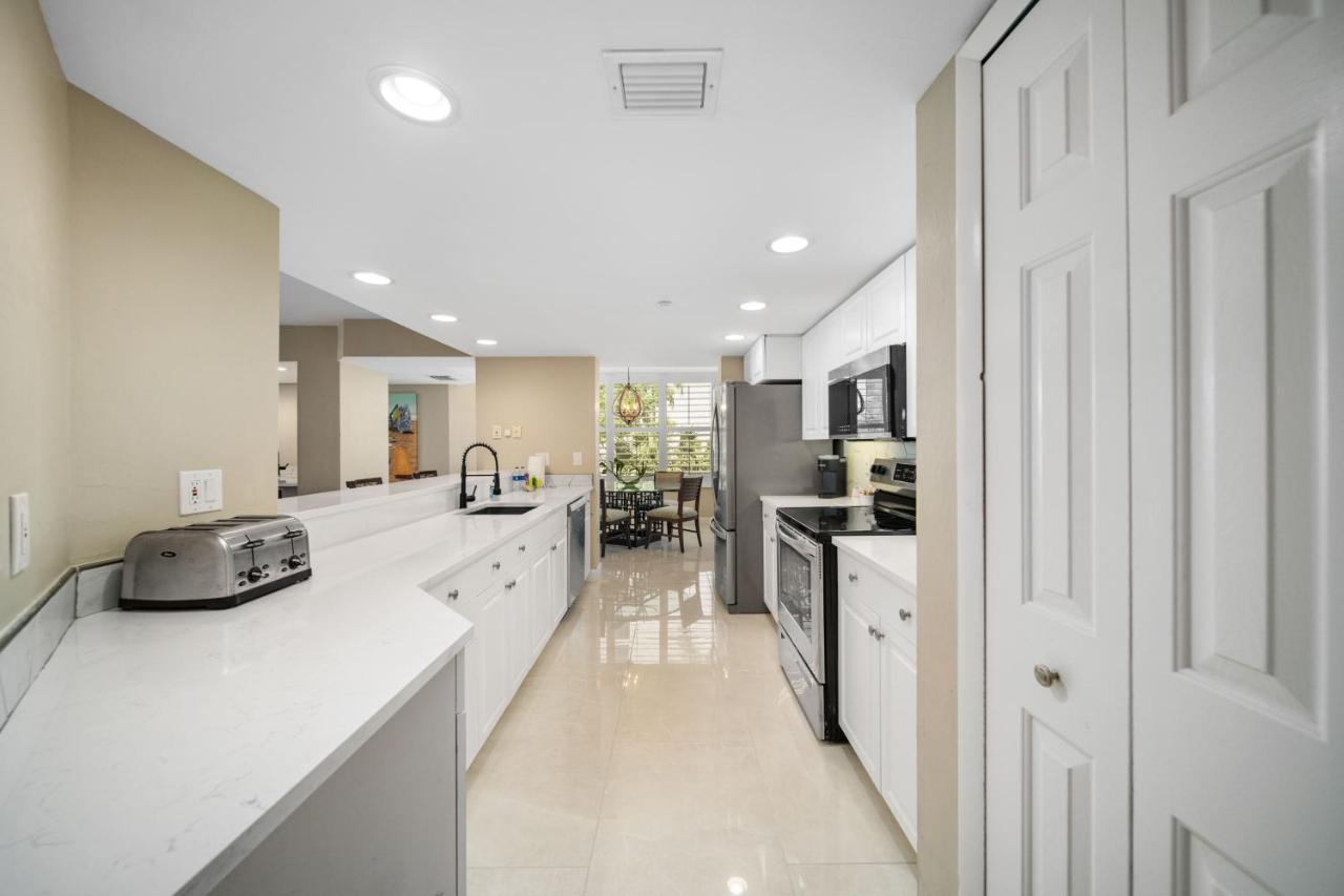 Gullwing Beach Front Resort פורט מיירס ביץ' מראה חיצוני תמונה